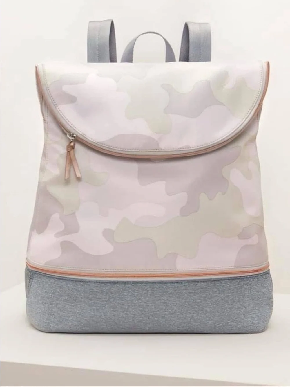 Stella & Dot Crush It Backpack Blush Camo NEW Carry On Diaper Bag Yoga Straps